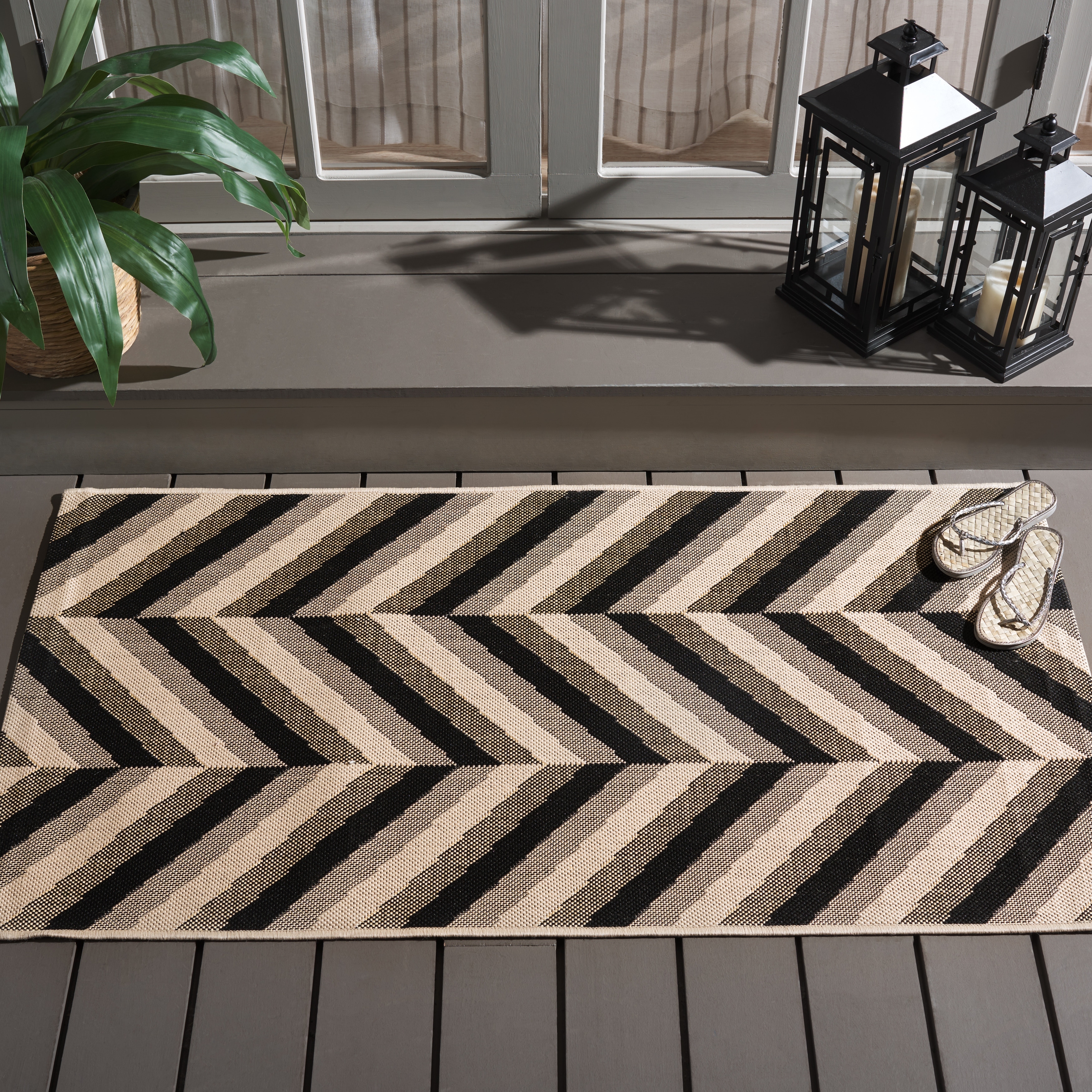SAFAVIEH Courtyard Julianne Indoor/ Outdoor Waterproof Patio Backyard Rug