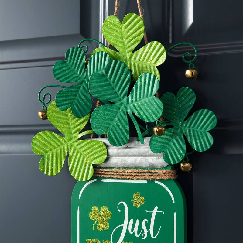 Glitzhome St. Patrick's Wooden Shamrock Doorknob Hanging Decor