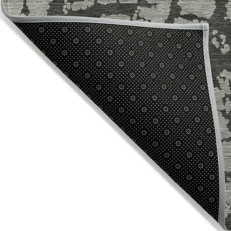 Machine Washable Indoor/ Outdoor Transitional Gray Crackle Chantille Rug