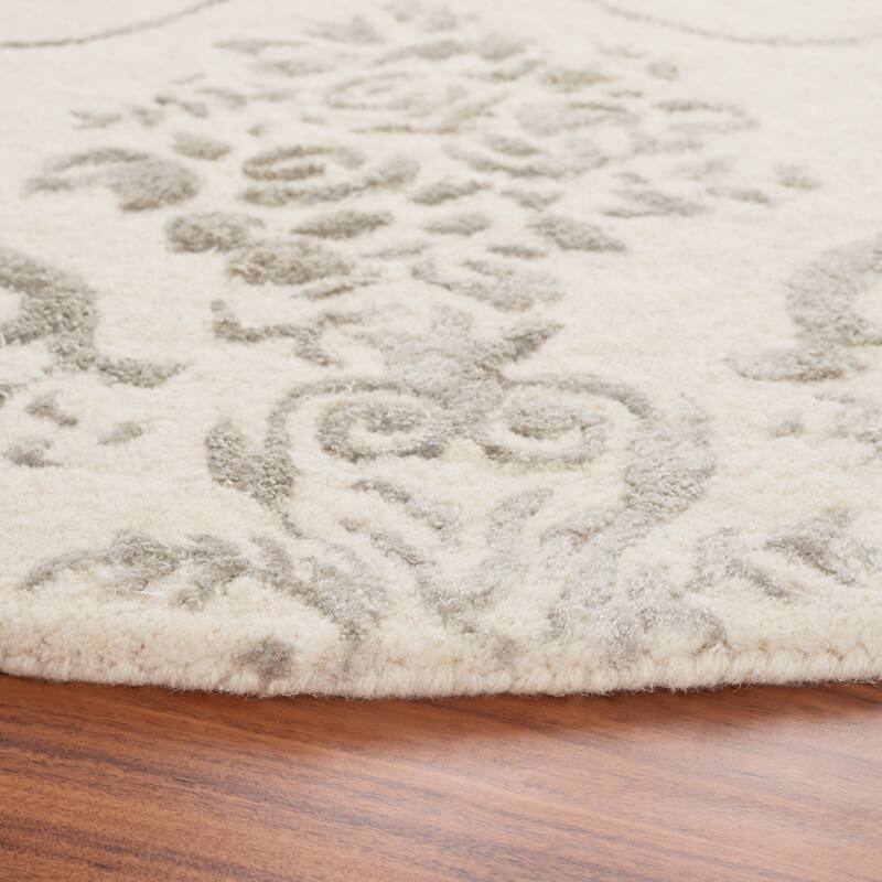 SAFAVIEH Handmade Bella Eleanor Modern Floral Wool Rug