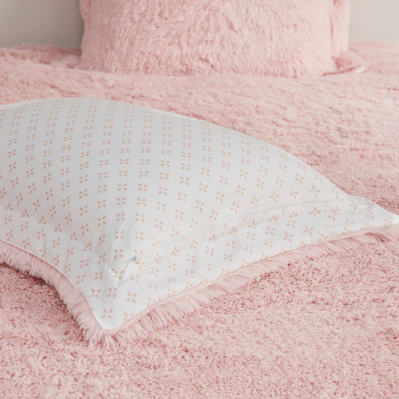 Intelligent Design Effie Shaggy Fur Reversible Comforter Set