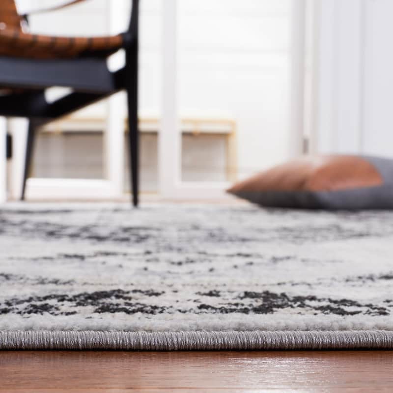 SAFAVIEH Brentwood Nato Oriental Medallion Rug
