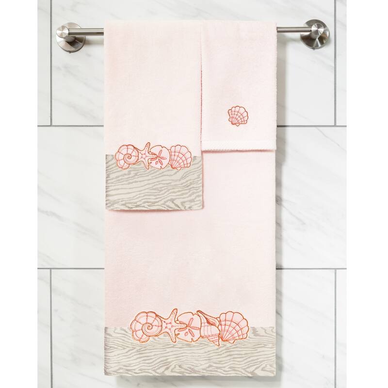Authentic Hotel and Spa Shell Row 4 PC Towel Set