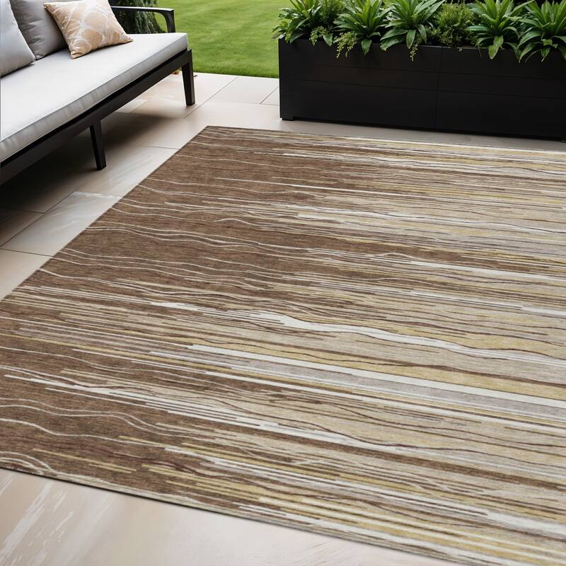 HomeRoots Striped Transitional Rectangle Outdoor Rug - 5' X 8'