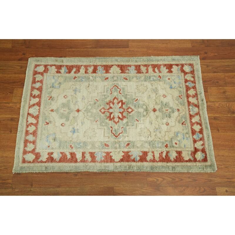 Handmade Wool Oushak Vegetable Dye Accent Rug, Medallion Geometric Carpet - 3' 0'' X 2' 0''