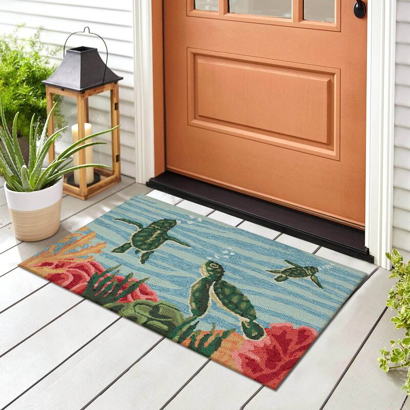 Liora Manne Frontporch Swimming Baby Turtles Indoor/Outdoor Area Rug - 1'8" x 2'6" - Navy