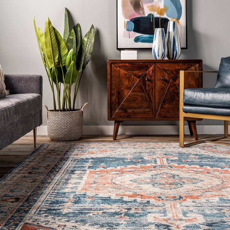 Nuloom Traditional Vintage Medallion Dominykas Area Rug
