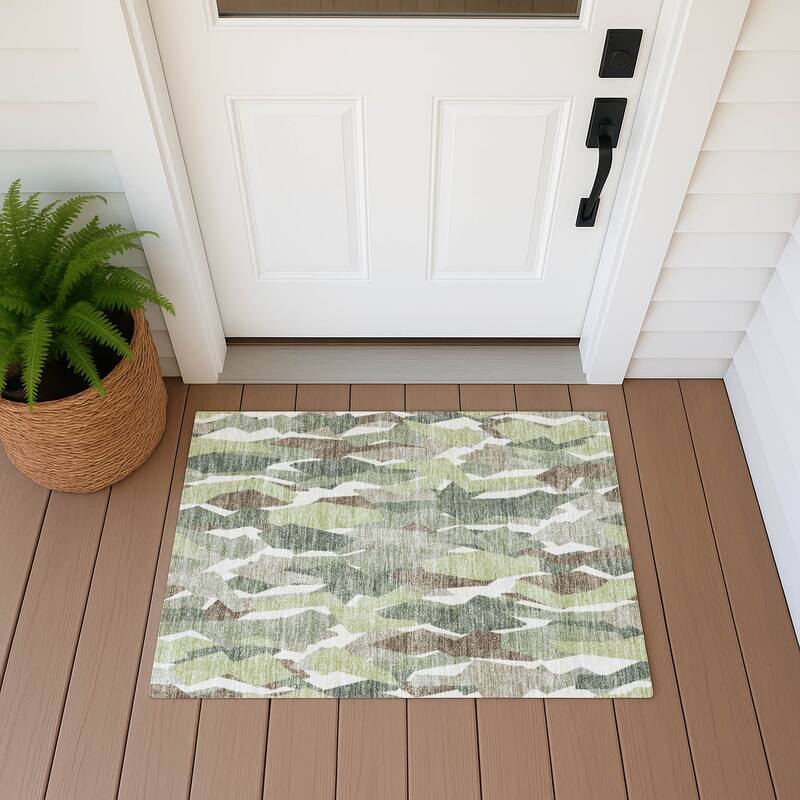 Machine Washable Indoor/ Outdoor Contemporary Dylan Chantille Rug - Fern - 1'8" x 2'6"