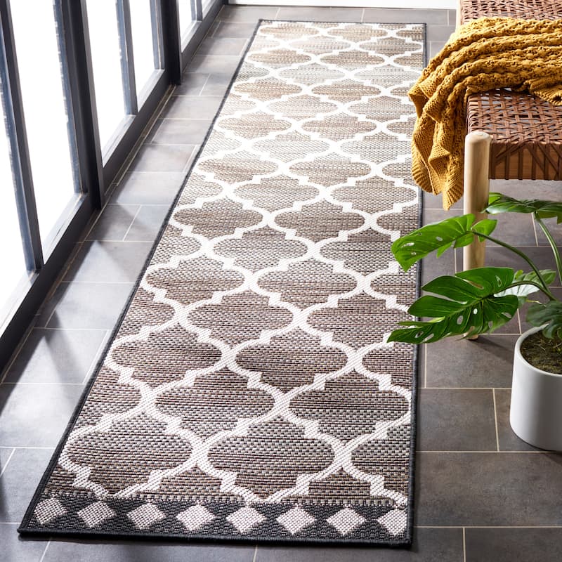 SAFAVIEH Havana Quirien Trellis Indoor/ Outdoor Waterproof Rug