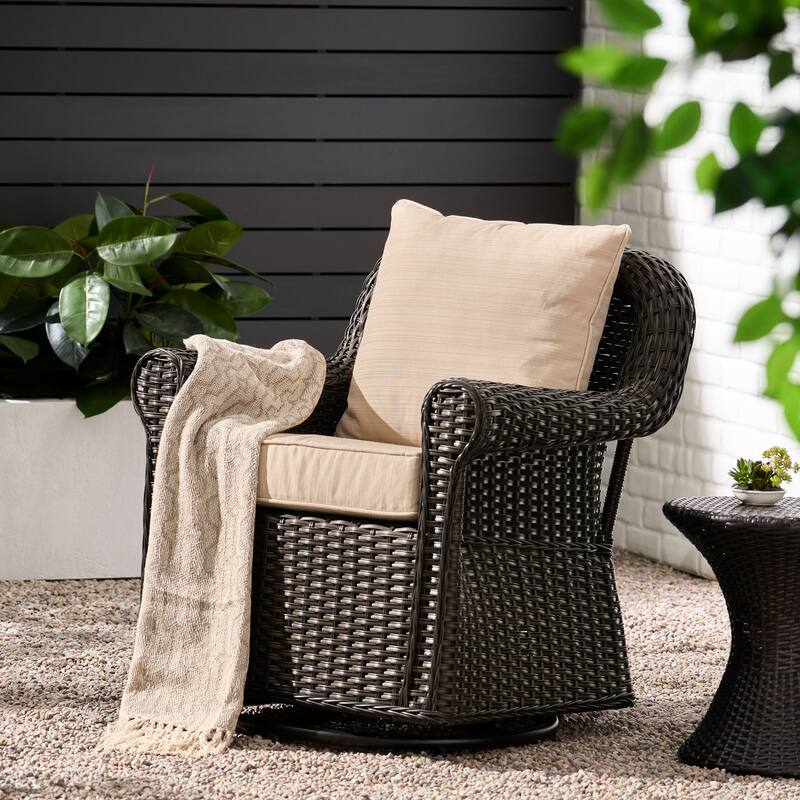 Outdoor Relaxation Chair for Unwinding and Enjoying
