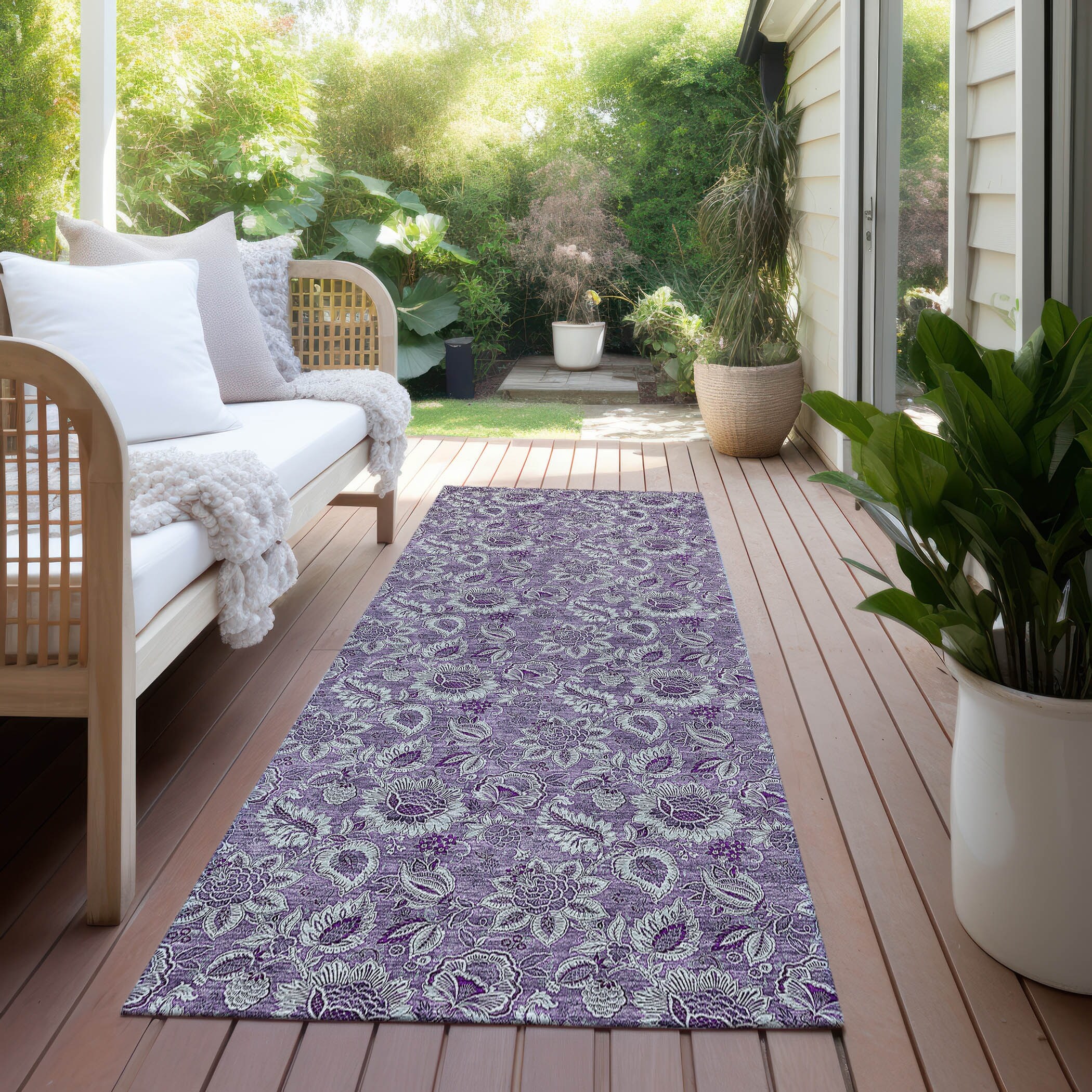 Machine Washable Indoor/ Outdoor Chantille Floral Rug