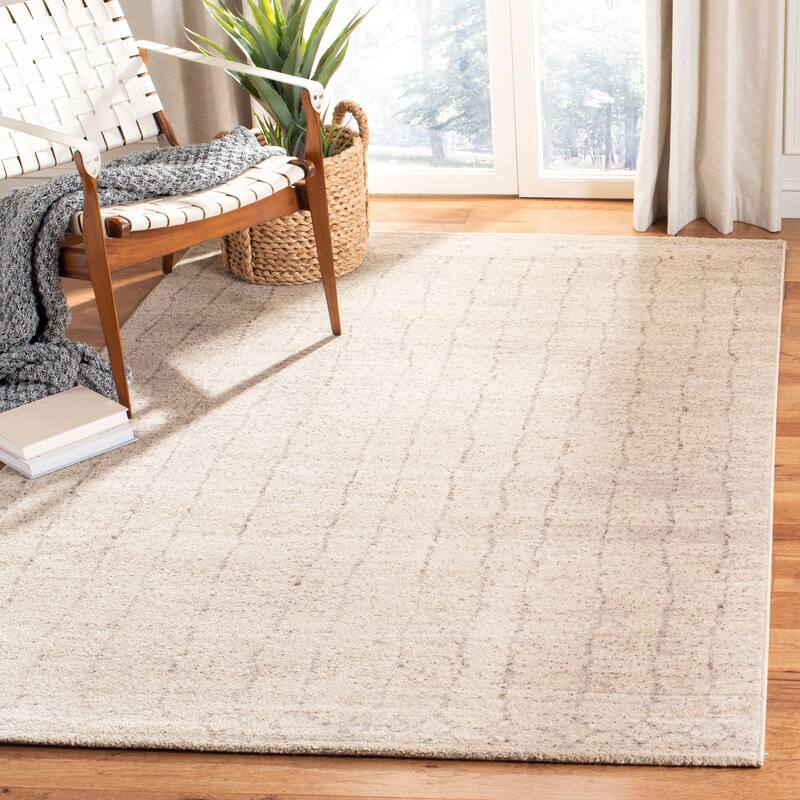 SAFAVIEH Tunisia Altina Southwestern Rug - 4' x 6' - Ivory - Rectangle