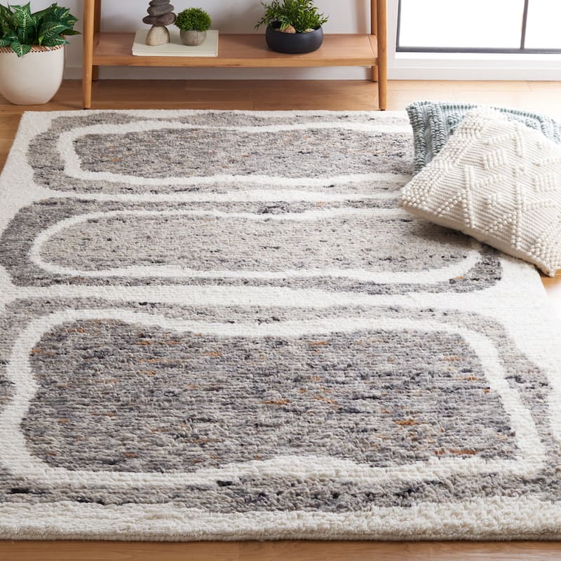SAFAVIEH Handmade Casablanca Roksana Wool Rug - 3' x 5' - Ivory/Dark Grey