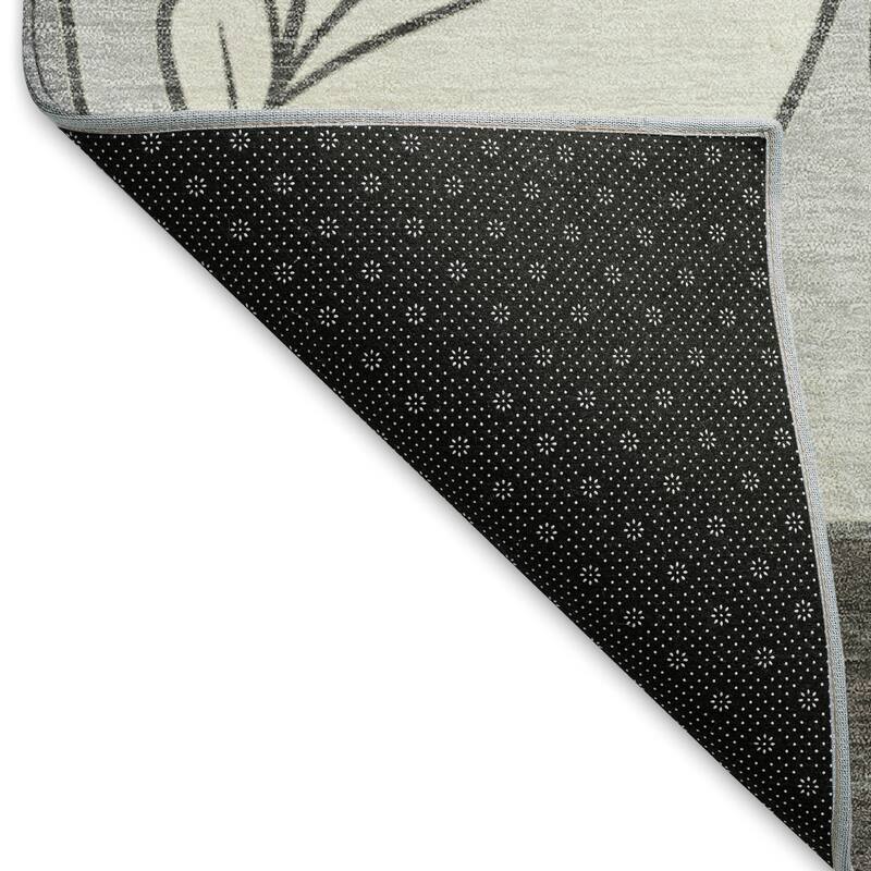 Machine Washable Indoor/ Outdoor Contemporary Floral Chantille Rug