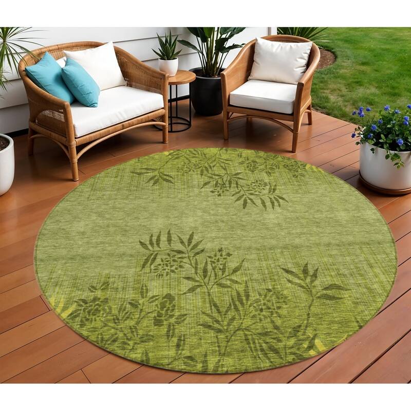 HomeRoots Floral Transitional Rectangle Outdoor Rug - 8' Round