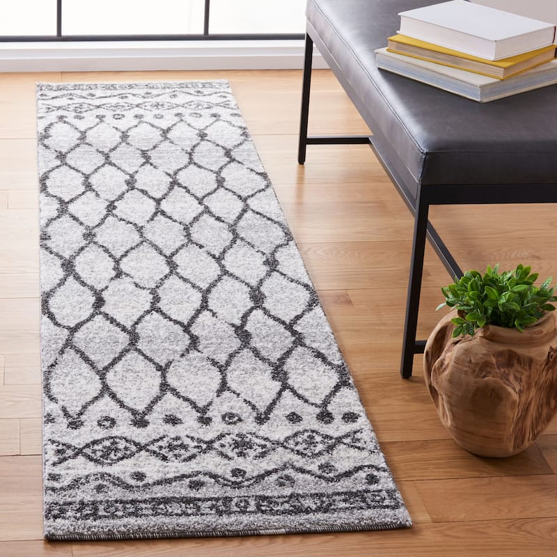 SAFAVIEH Tunisia Myrta Moroccan Rug - 2' x 8' Runner - Ivory/Black