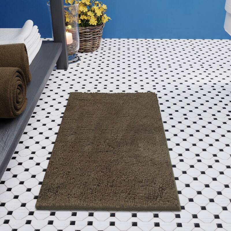 Resort Collection Plush Shag Chenille Bath Mat (17 inches x 24 inches)