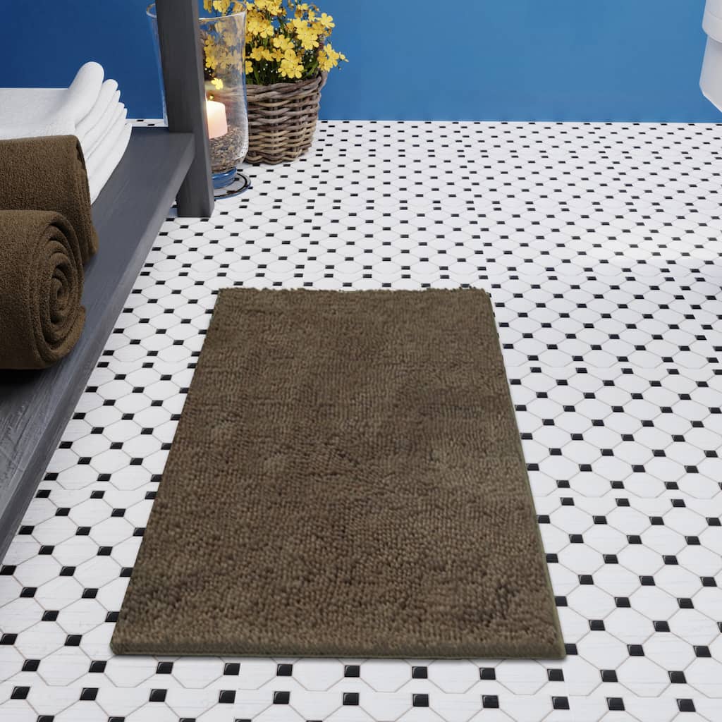 Resort Collection Plush Shag Chenille Bath Mat (17 inches x 24 inches)