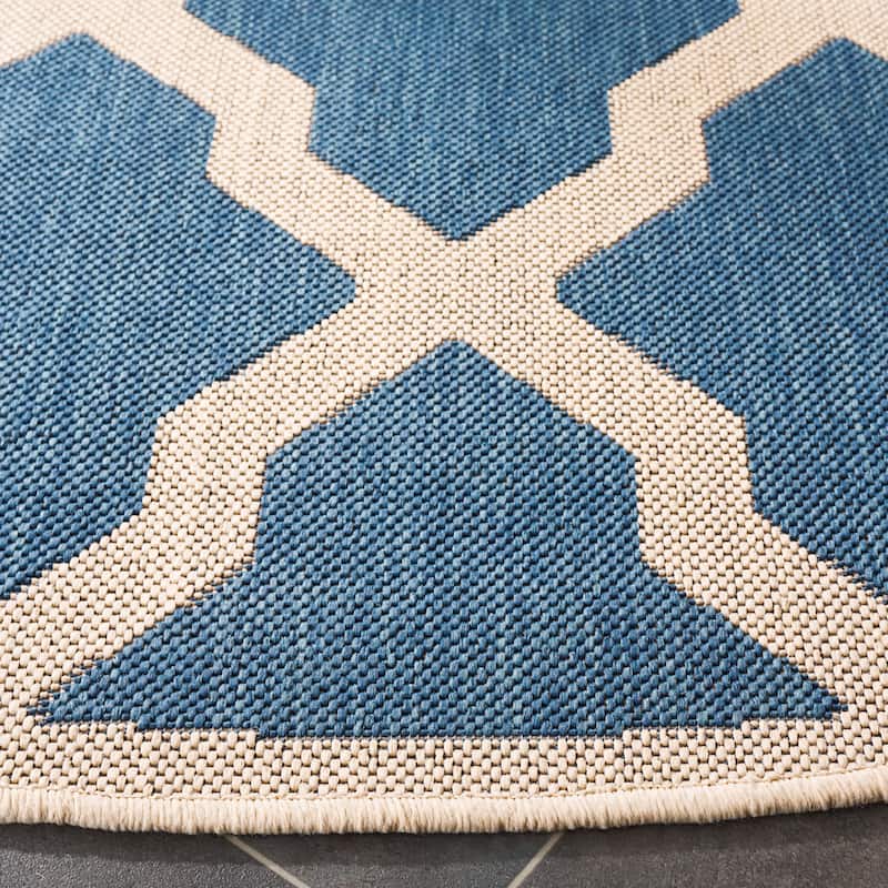 SAFAVIEH Beach House Petrona Indoor/ Outdoor Waterproof Patio Backyard Rug