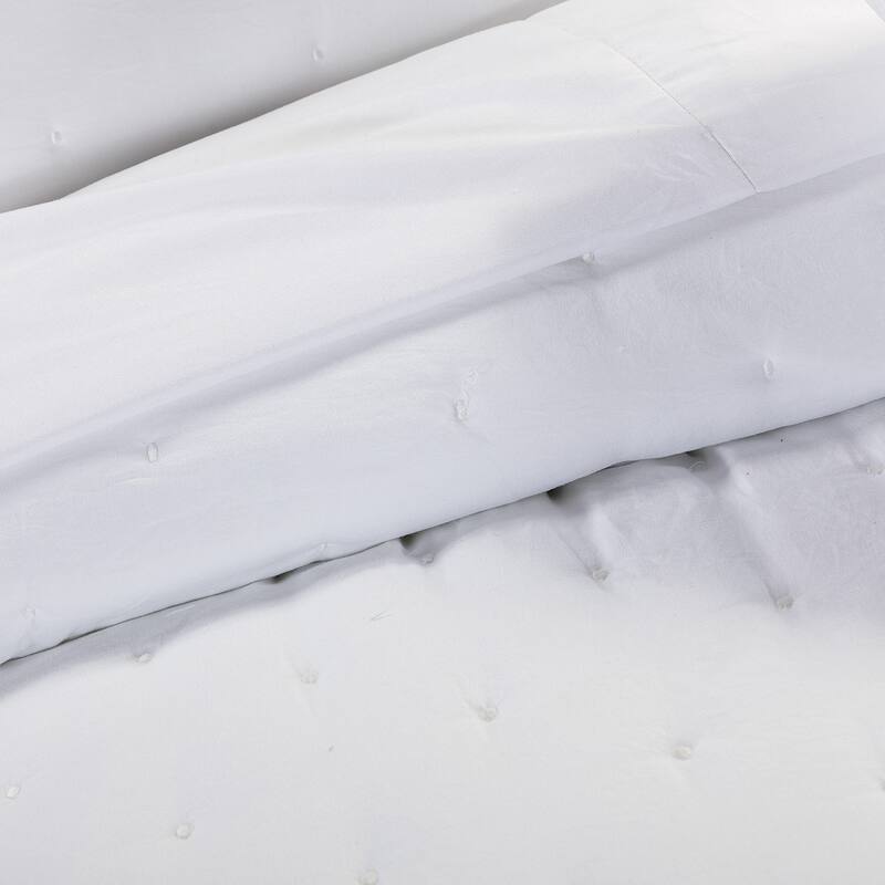 Emilie 4 Piece Crescent Stitch Quilt Set by HULALA HOME