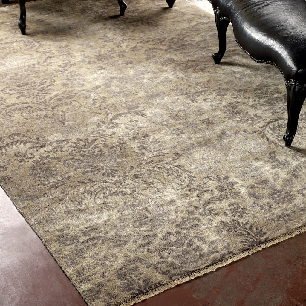 Transitional Hand-Knotted Wool Area Rug