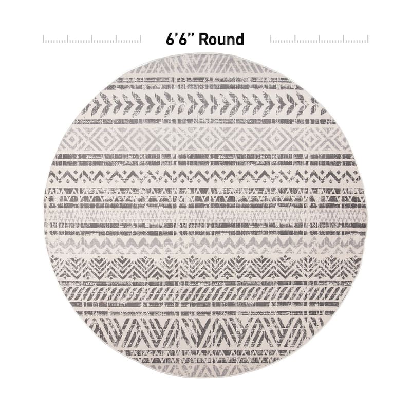 The Curated Nomad Midtown Geometric Distressed Bohemian Rug