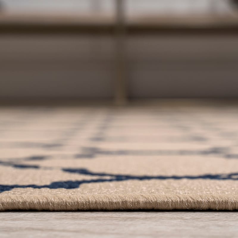 JONATHAN Y Isla Ogee Trellis Indoor/Outdoor Area Rug