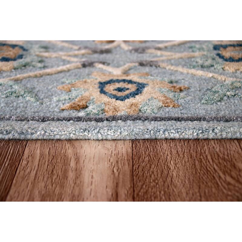 Sevita Lilly Farmhouse Damask Gray/Beige Handmade Wool Indoor Area Rug