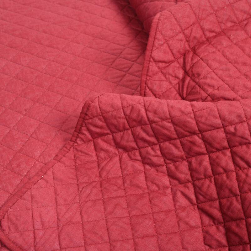 Copper Grove Balm Diamond Oversized Cotton 3-piece Quilt Set - Red - King - 3 Piece