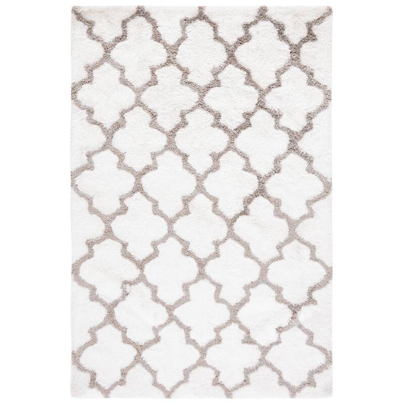 SAFAVIEH Handmade Barcelona Shag Kiyo Polyester Rug - 5' x 8' - Ivory/Silver