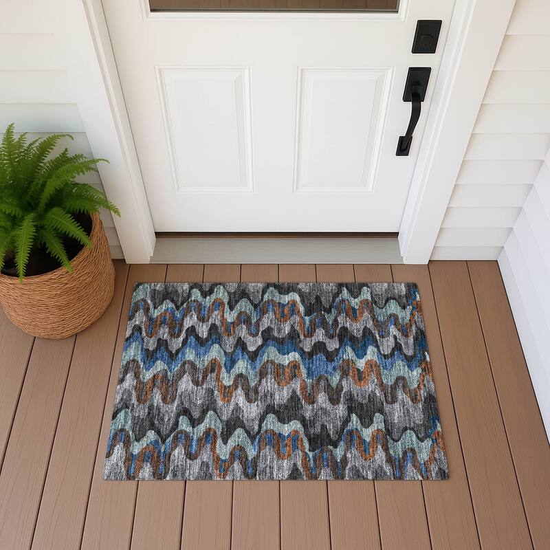 Machine Washable Indoor/ Outdoor Modern Mason Chantille Rug - Black - 1'8" x 2'6"