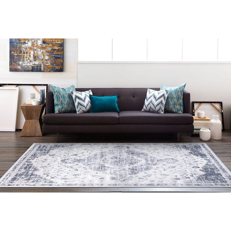 World Rug Gallery Traditional Medallion Oriental Area Rug