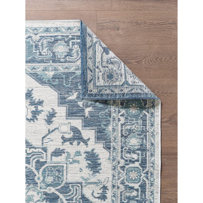 Domani Novarro Traditionally Moroccan Reversible Indoor / Outdoor Area Rug