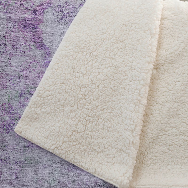 Premium Machine Washable Vintage Medallion Sherpa Throw Blanket