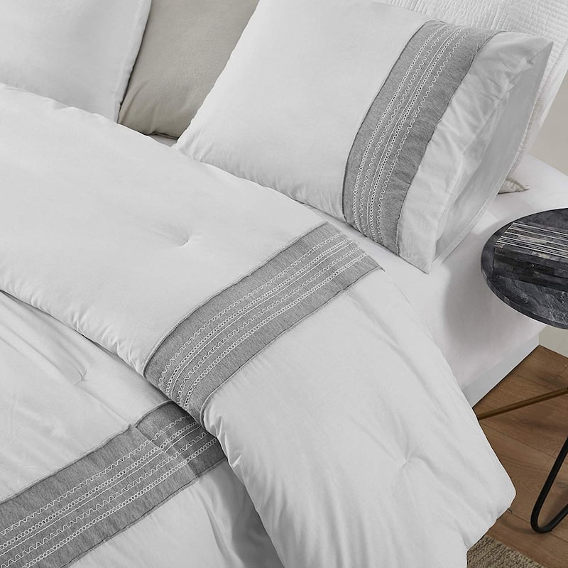 Boutique Border Textured Oversized Comforter - Hotel Gray (Shams not included)
