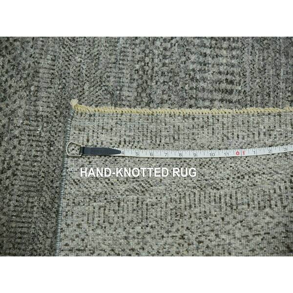 Shahbanu Rugs Grandma Gray Undyed Modern Grass Design Tone on Tone Hand ...