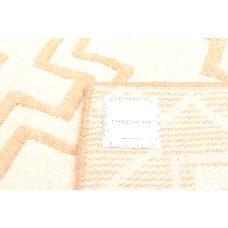 ECARPETGALLERY Hand-knotted Tangier Cream Wool Rug - 5'2 x 7'11