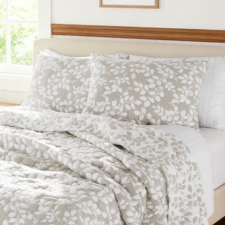 Leaves Soft Reversible Quilt Set