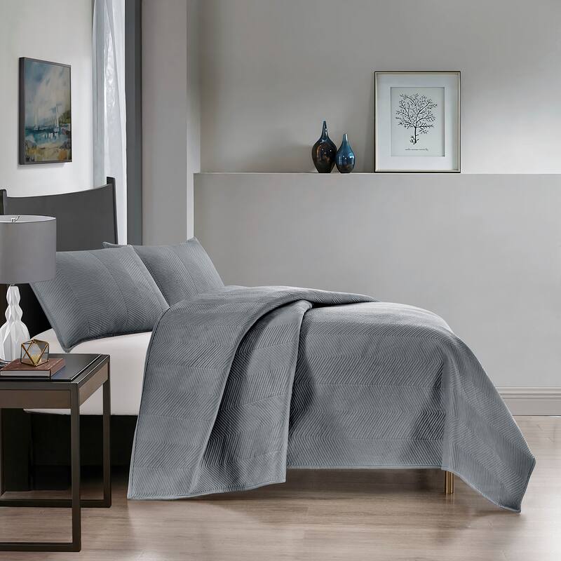 Pointehaven Heavy-Weight Oversized Chevron Design Velvet Quilt Sets