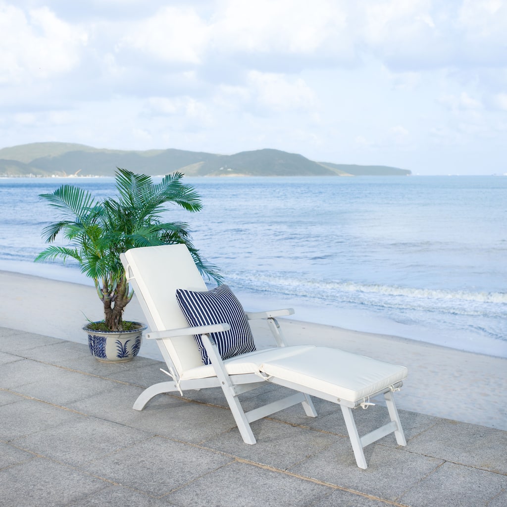 SAFAVIEH Outdoor Living Palmdale Lounge Chair - 22"W x 56"D x 36"H