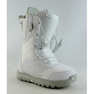 white boots size 4