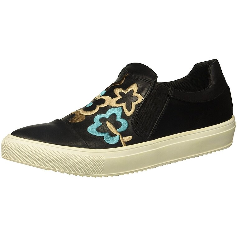 2 lips shoes