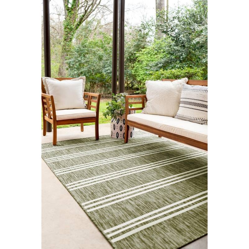 Outdoor Zrand Collection Area Rug - Green - 7'10"x10'