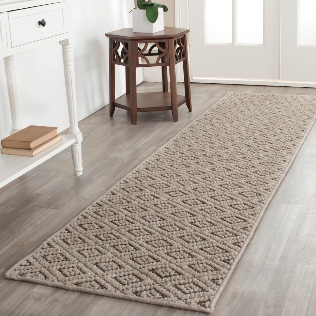 SAFAVIEH Diamond Nhieu Wool Rug
