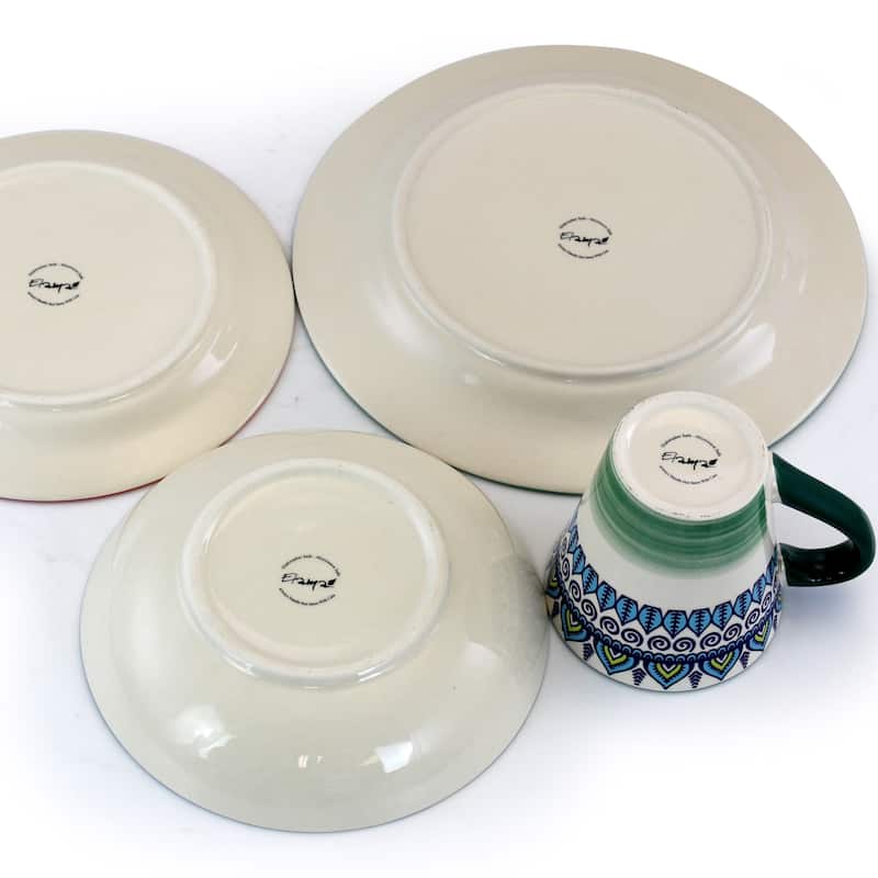 Intricate Floral Pattern Round Stoneware Dinnerware Set in Moss 16 Pieces