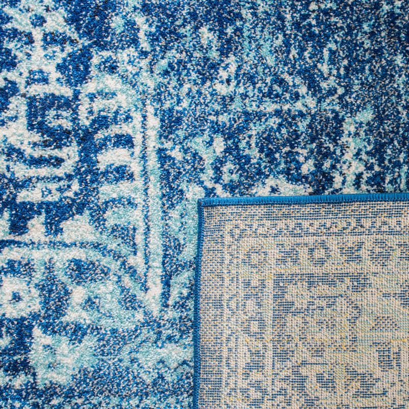 SAFAVIEH Evoke Pety Vintage Distressed Rug - 2'2" x 5' - Navy/Ivory