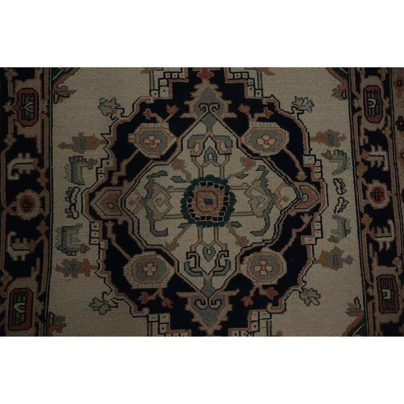 Hand Knotted Oriental 100% Wool Carpet Traditional Medallion Beige & Ivories Sumak Area Rug - 6' 0'' X 4' 1''