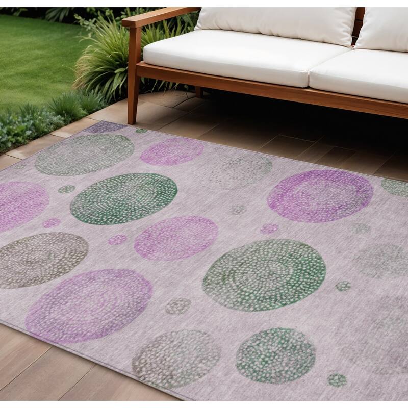 HomeRoots Geometric Transitional Rectangle Outdoor Rug - 9' X 12'