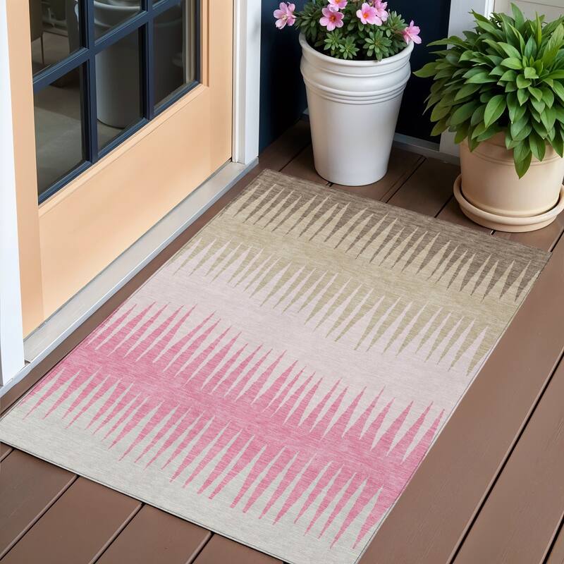 HomeRoots Striped Transitional Rectangle Outdoor Rug - 3' x 5'