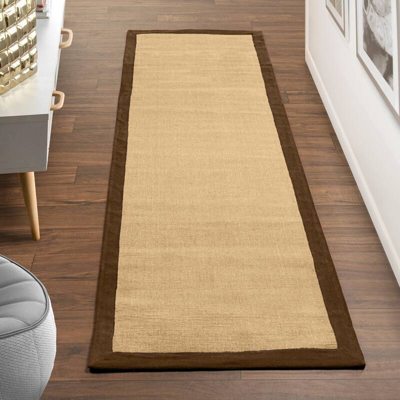 Superior Nathaly Hand-Woven Jute Indoor Area Rug